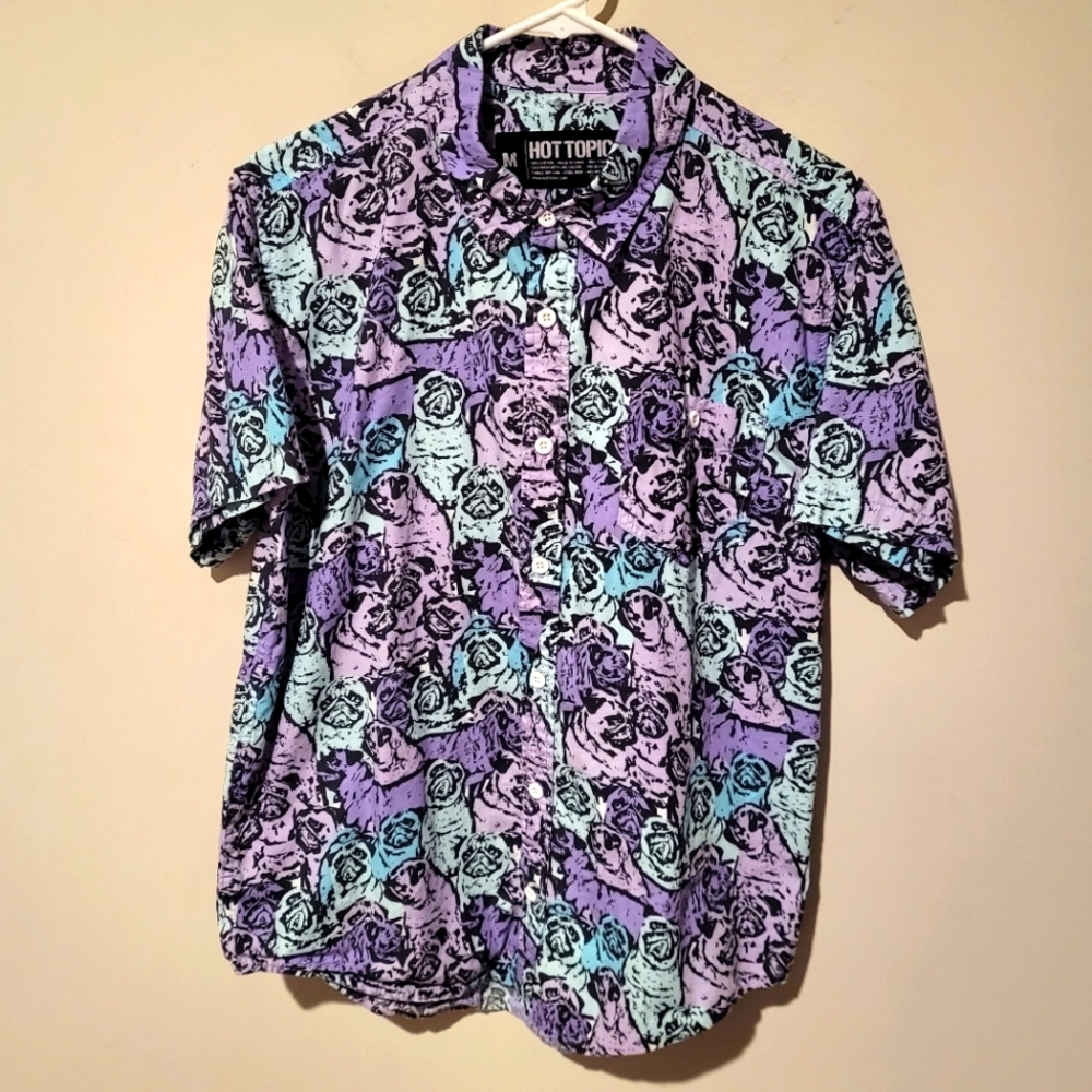 Hot Topic Pug Dog All Over Pattern Button Down Shirt Size Medium